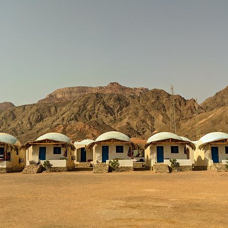 Aladdin Camp Villa Nuweiba` Exteriör bild